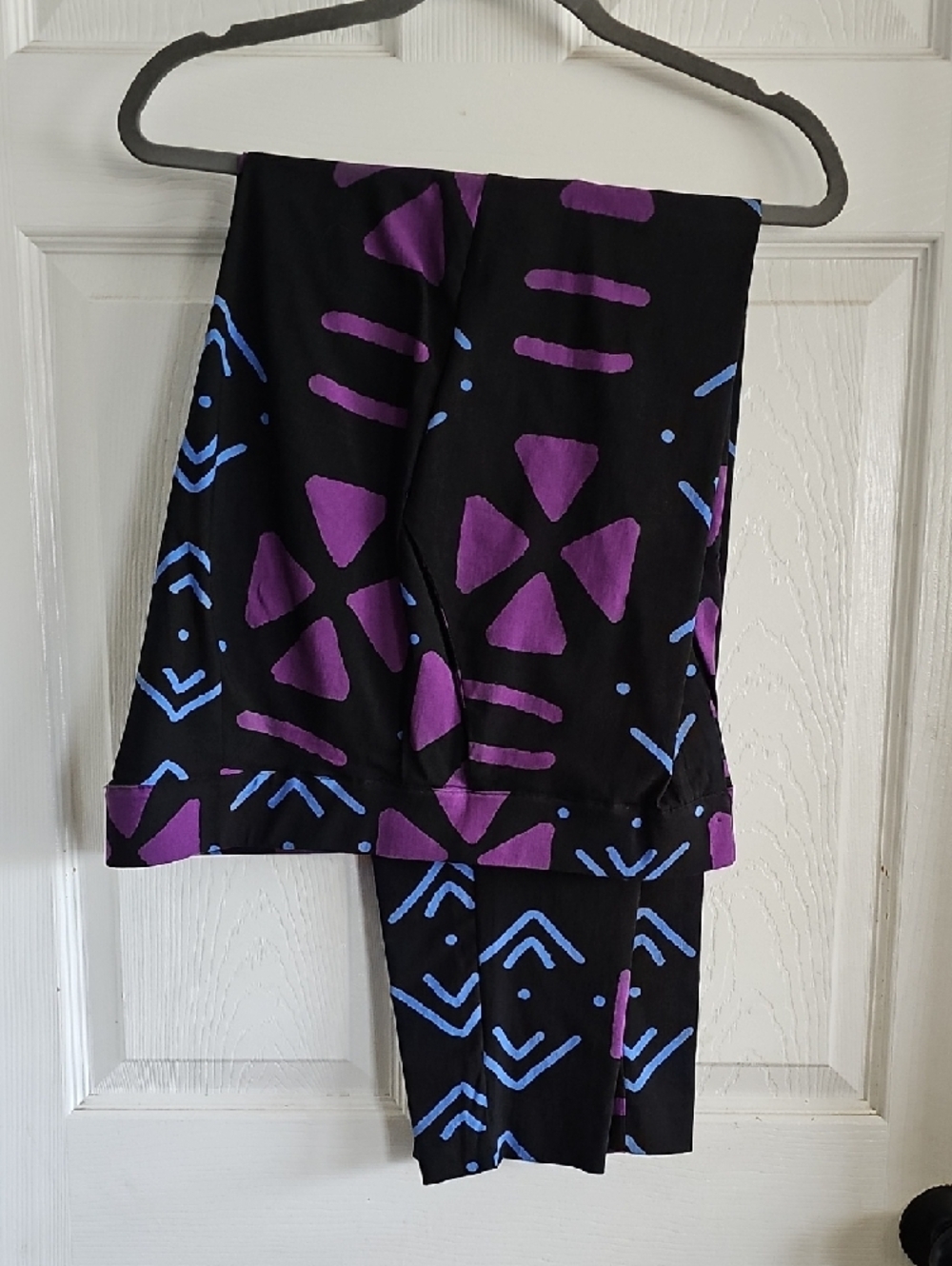 D'lyanu Black Double-Breasted Blazer with Purple & Blue Geometric Print - Picture 3 of 5